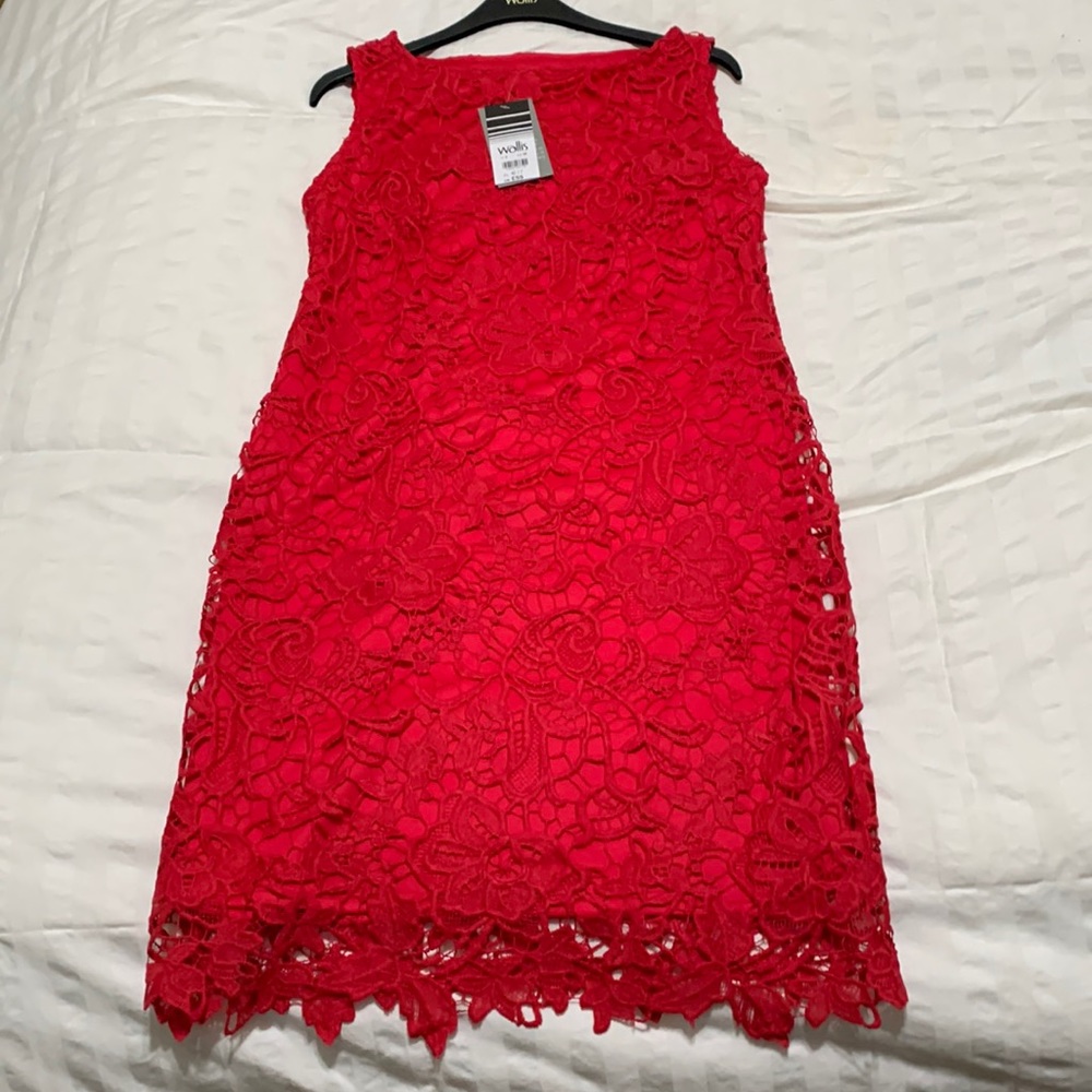 Sexy little red dress by Wallis